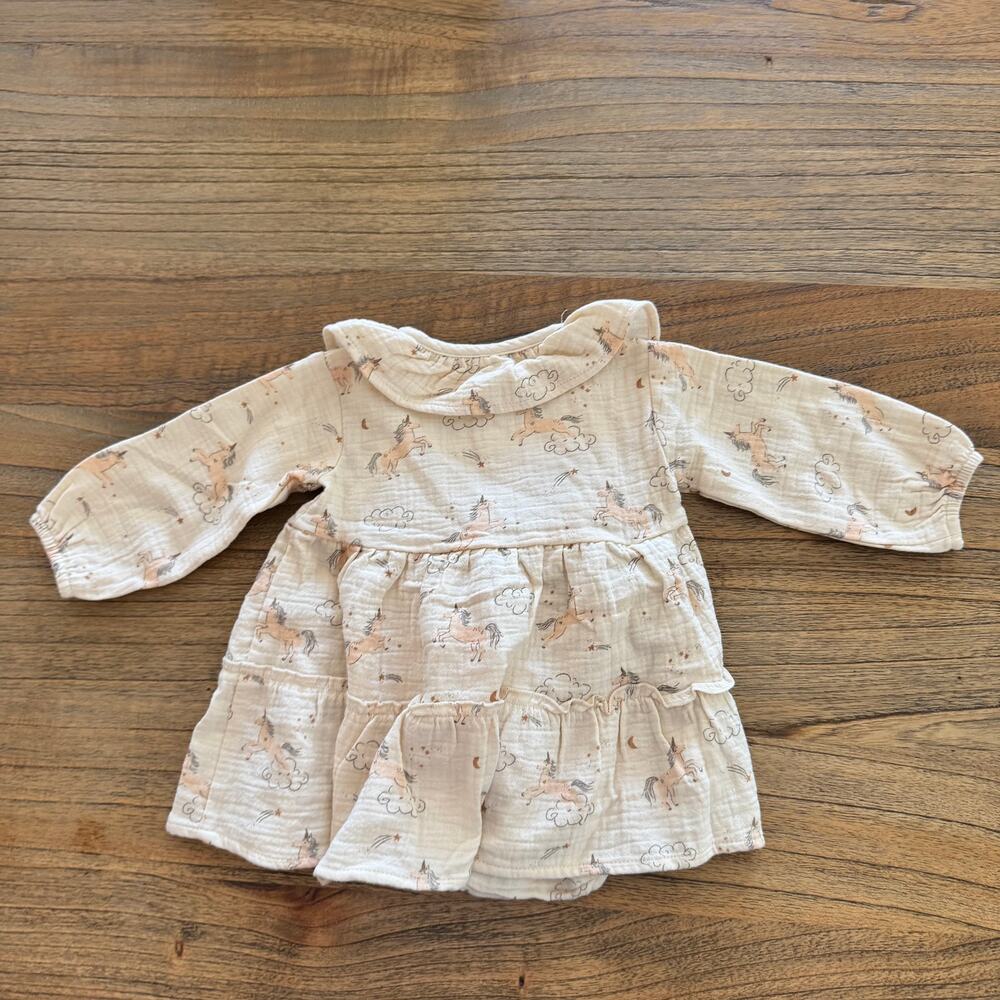 Quincy Mae Ruffle Collar Button Dress Unicorns - Size 3-6 months - Picture 2 of 6